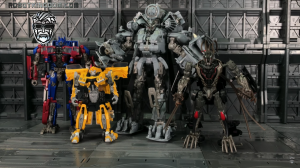 Transformers News: English Video Review of Transformers Studio Series 08 Blackout, with Comparisons