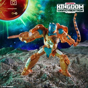 Transformers News: Orange Tigatron with Mutant Head Revealed for Golden Disk Collection