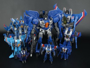 Transformers News: Gallery Update: Additional comparison images of Combiner Wars Leader Class Thundercracker