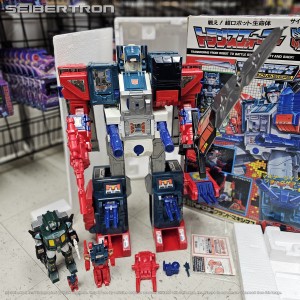 Transformers News: Grand Maximus auction, Transformers G1 toys, Duke #3, GI Joe #304, Spawn #350, Facsimile Comics and more at the Seibertron Store