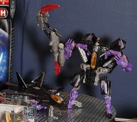 Transformers News: DOTM Deluxe Skywarp to be Takara Exclusive
