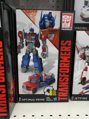 Transformers News: New Transformers Generations Cyber Series Optimus Prime Redeco