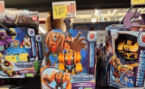 Transformers Earthspark Warrior Class Jawbreaker and Starscream found at US Walmarts