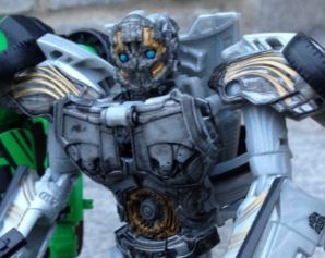 Transformers News: Pictorial Review of Deluxe Cogman from Transformers: The Last Knight