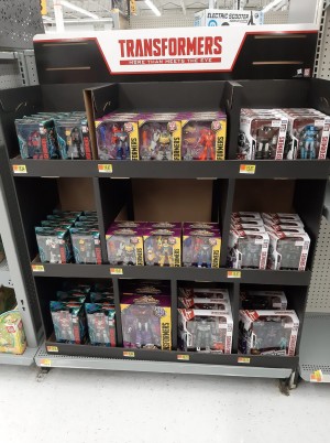 Transformers News: Major Influx of Transformers Stock Coming in at US Walmarts with New Display
