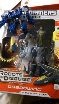 Transformers News: Transformers Prime Voyager Dreadwing Sighted at Taiwanese Retail