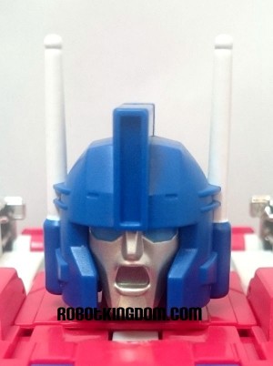 Transformers News: Masterpiece Ultra Magnus In-Hand And Transformation Pictures