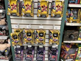Transformers News: Transformers Legacy Wave 3 Deluxes found at Canadian Toysrus Stores