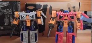 New Video Review of Transformers Generations Selects Deluxe Class Hot House