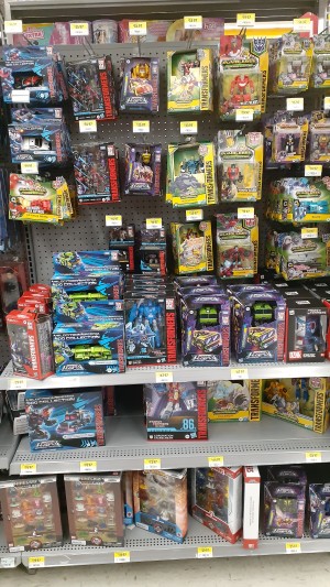 Transformers News: Rundown of New Sightings in Canada Including new RED FIgures, Shadowstrip, Crasher and More