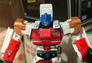 Transformers News: In-Hand Images - Transformers Collectors' Club Subscription Lio Convoy