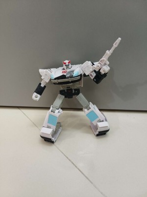 First Look at Studio Series 86 "Dead" Prowl from the Buzzworthy Bumblebee Line