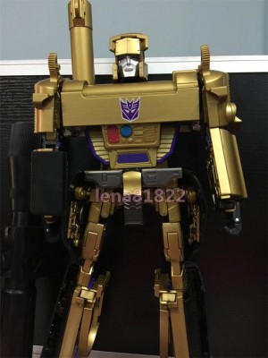 Transformers News: In-Hand Images - Takara Transformers Masterpiece 30th Anniversary MP-05 Gold Megatron