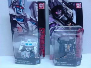 Transformers News: Images of new Generations Legion Class Ultra Magnus and Skywarp