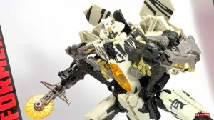 Transformers News: English review for Studio Series Voyager 21 ROTF Starscream