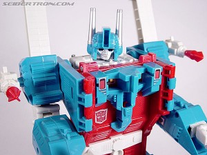 Transformers News: Transfomers G1 Ultra Magnus Featured in Stranger Things Season 3 Trailer