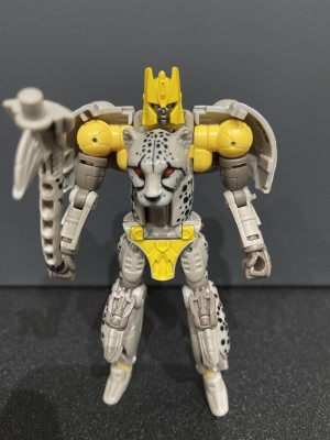 Transformers News: Image Revealing Face of Generations Selects Nightprowler