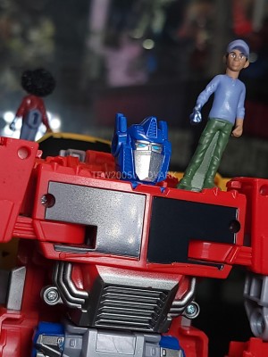 Transformers Earthspark News Roundup with More Optimus Prime Toys Coming + BAF Mandroid and Trailer