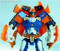 Transformers News: Seibertron.com Reviews TFCC Dion