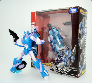 Transformers News: TF Yuki Tweets Transformers Legends Chromia In-Package Image