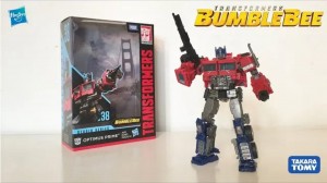 Transformers News: English Video Review of Transformers Studio Series #38 Voyager Class Bumblebee Movie Optimus Prime
