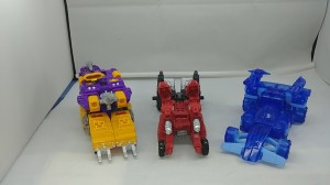 Transformers News: Video Review of Transformers Siege Amazon Exclusive 3 Pack with Comparison to Retail Versions