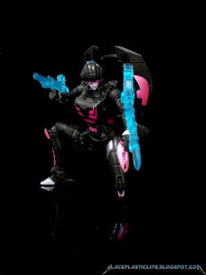 Transformers News: Pictorial Review - Transformer SDCC 2015 Combiner Hunters Arcee