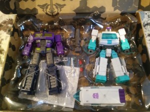 Transformers News: Canadian TF Sightings: Origins Bumblebee at Toysrus and Shattered Glass Optimus + Ratchet at Winners
