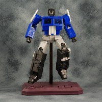 Transformers News: Possible Diaclone Ultra Leader Repaint?