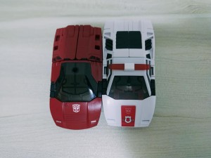 Transformers News: In Hand Images of Kingdom Red Alert and Comparisons to Siege Mold