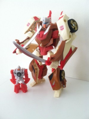 Transformers News: Transformers Collector Club Chromedome and Stylor In-Hand Images