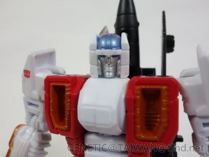 Transformers News: In-Hand Images - Transformers Generations Combiner Wars Deluxe Air Raid