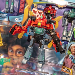 Transformers News: Earthspark News: Nightshade Preorders Up and Cyber-Combiner Toys Revealed
