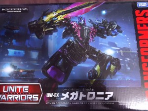 Transformers News: More In Hand Images of Takara Unite Warriors Megatronia with Closeups, Box and Chest Options