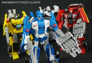 Transformers News: Major Price Reduction for Transformers Combiner Wars Toys at Toysrus Canada
