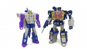 Transformers News: Video Review of Transformers Legacy Needlenose