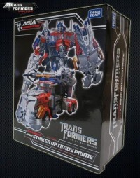 Transformers News: APS-01 Striker Optimus Prime In-Package and In-Hand Images