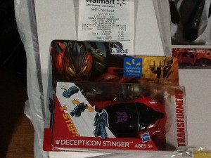 Transformers News: Transformers Age of Extinction 1 Step Changer Stinger found at retail