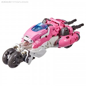 Transformers News: Official Images of Studio Series BB Arcee, BB ironhide, SS 86 Junkyard and Sludge