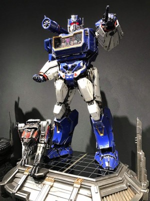 Transformers News: First Colored Images of the Upcoming Prime 1 Studio Bumblebee Movie Soundwave Statue