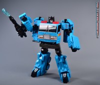 2012 Hasbro Transformers Generations Protectobot Hot Spot Voyager Class 