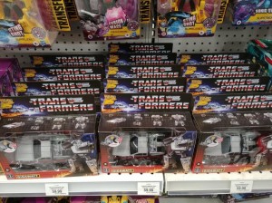 Transformers News: Tons of Transformers Gigawatts are Being Found at Canadian Toysrus Stores