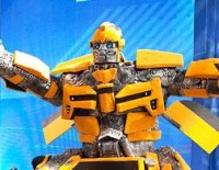 Transformers News: Cake Boss takes on Bumblebee!