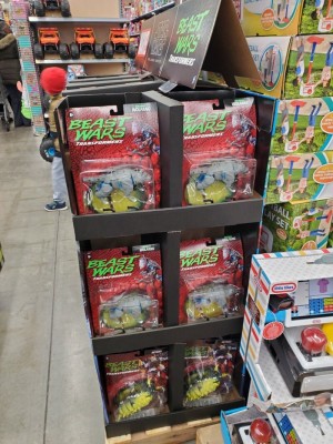 Transformers News: Transformers Beast Wars Reissues Retrax and Wolfang Found in an Endcap Display in the US