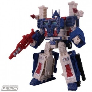 Transformers Official RED Knock Out & Ultra Magnus Official Images