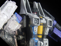 Transformers News: Transtopia Masterclass - Mid-Warp Skywarp