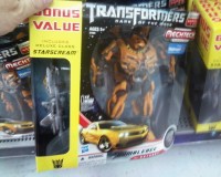 Transformers News: Transformers DOTM Leader Bumblebee with Deluxe Starscream Bonus Value Set