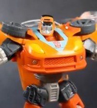 Transformers News: Transformers Generations GDO Deluxe Wheelie Review