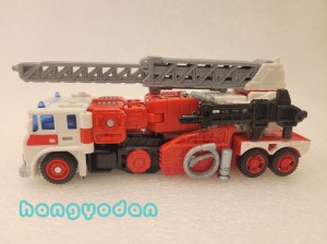 Transformers News: In Hand Images of Transformers Generations Selects Artfire