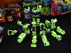 Images of New Transformers Generation 1 Reissues at San Diego Comic Con 2018 #HasbroSDCC
